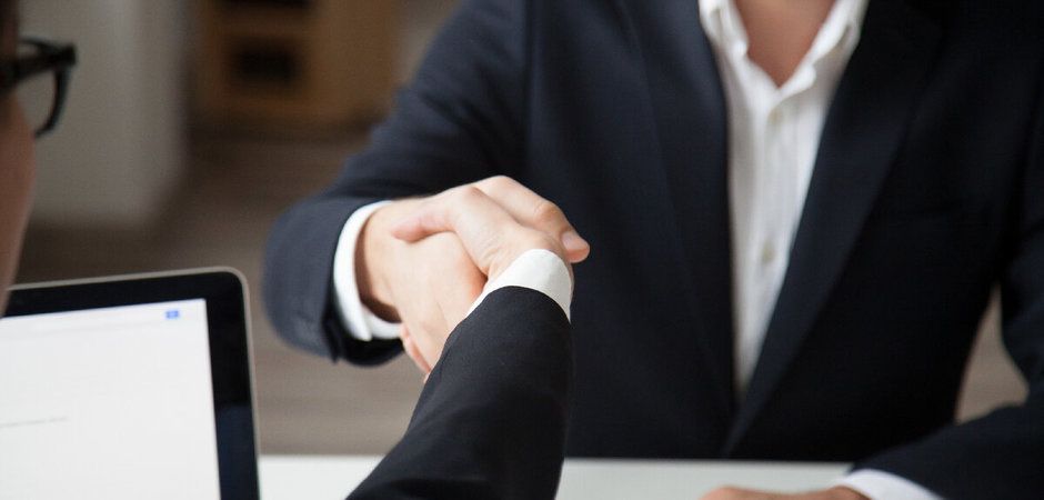 Как продать бизнес в СПб максимально быстро: ваши возможности с рекламным договором Бизнес Бюро