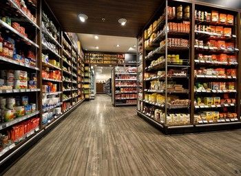 Продуктовый магазин на 1-й линии / работает больше 10-ти лет