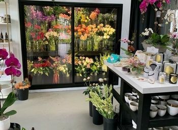 Фото Цветочный магазин в Калининском районе