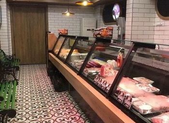 Фото Мясная лавка в проходимом месте/ на юге города