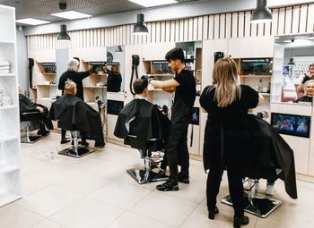 Парикмахерская с подтвержденной прибылью 200 000 рублей, рядом с метро