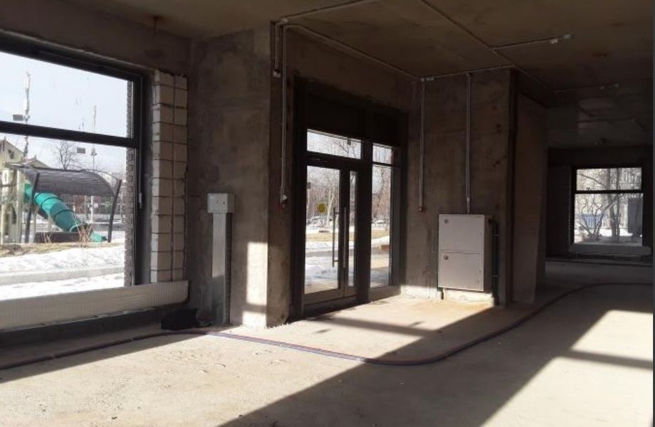Фото 2 Торговое помещение 72 кв.м. на красной линии