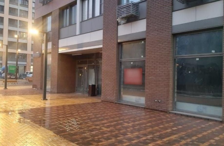 Фото 2 Торговое помещение на первой линии