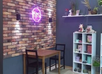 Дизайнерская пекарня + цветочный магазин на проходном месте/