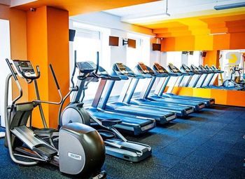 Фитнес клуб с бассейном на западе Москвы