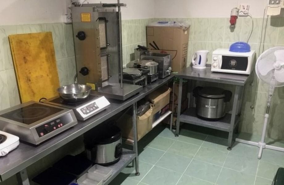 Доставка суши и пиццы на юге СПб / Большая клиентская база.