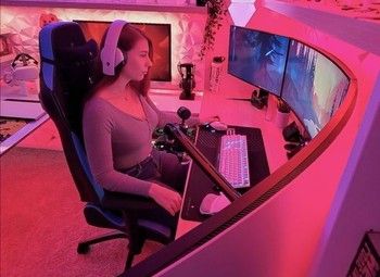 Фото Веб студия с моделями и отличной прибылью