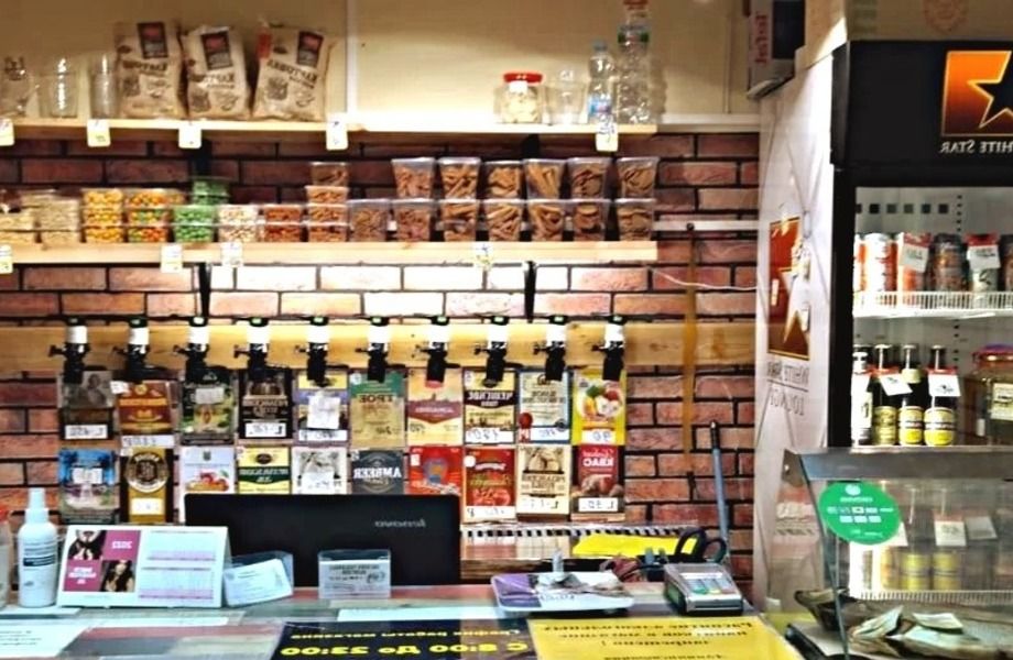 Магазин разливного пива на улице Широкая в районе Медведково