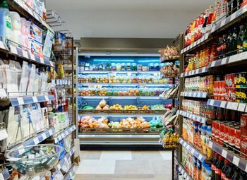 Мини-Маркет В ТЦ возле метро Шаболовская