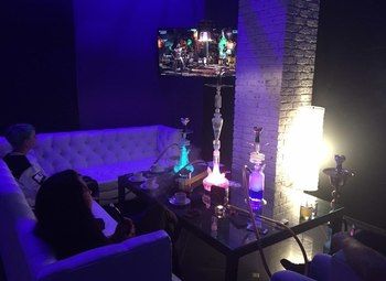 Фото Кальянная в центре с постоянной базой клиентов. Штат укомплектован