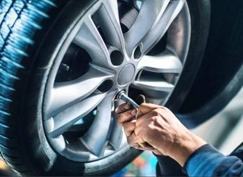 Шиномонтаж с новым оборудованием в Московском районе