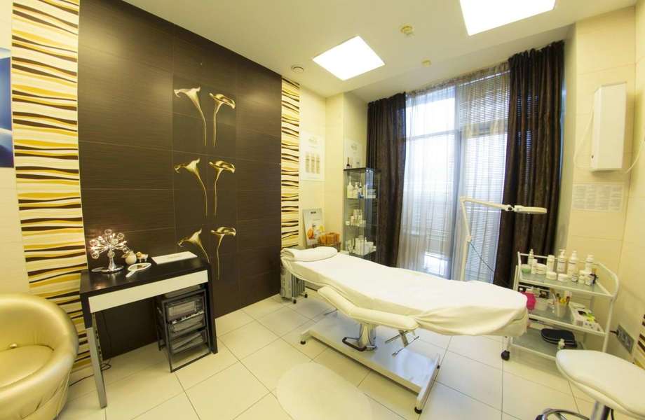 Фото 1 Салон красоты/ пр. Большевиков