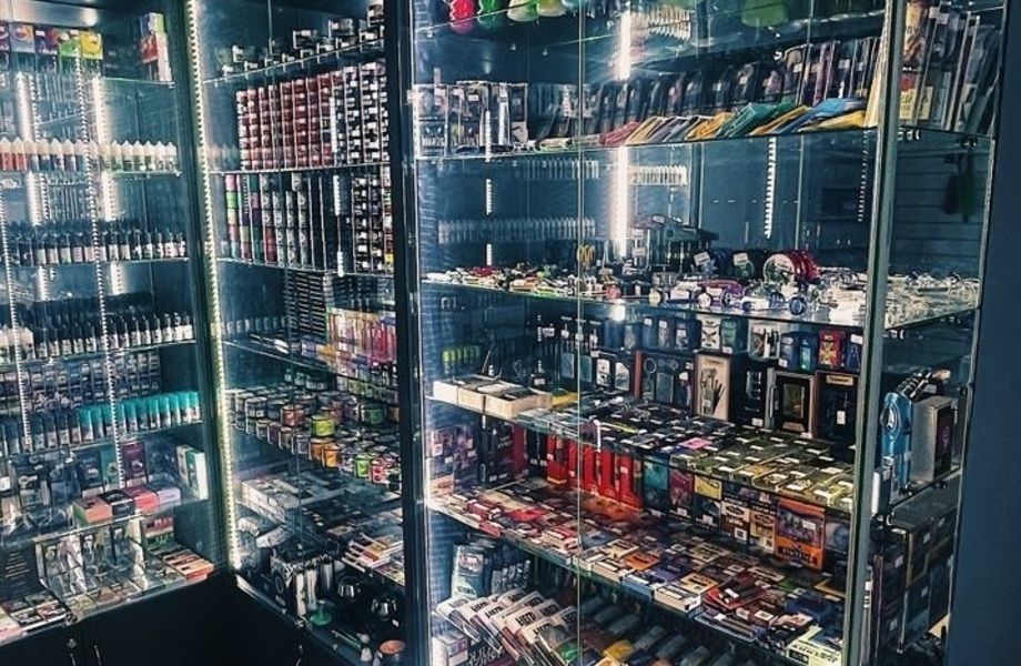 Табачный магазин / Шаговая доступность от метро