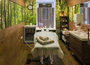Фото Салон красоты с массажным кабинетом и удачной локацией