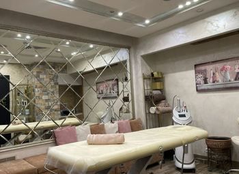 Центр красоты и здоровья / Первая линия рядом с метро