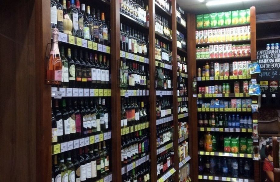 Алкомаркет в густонаселенном райное