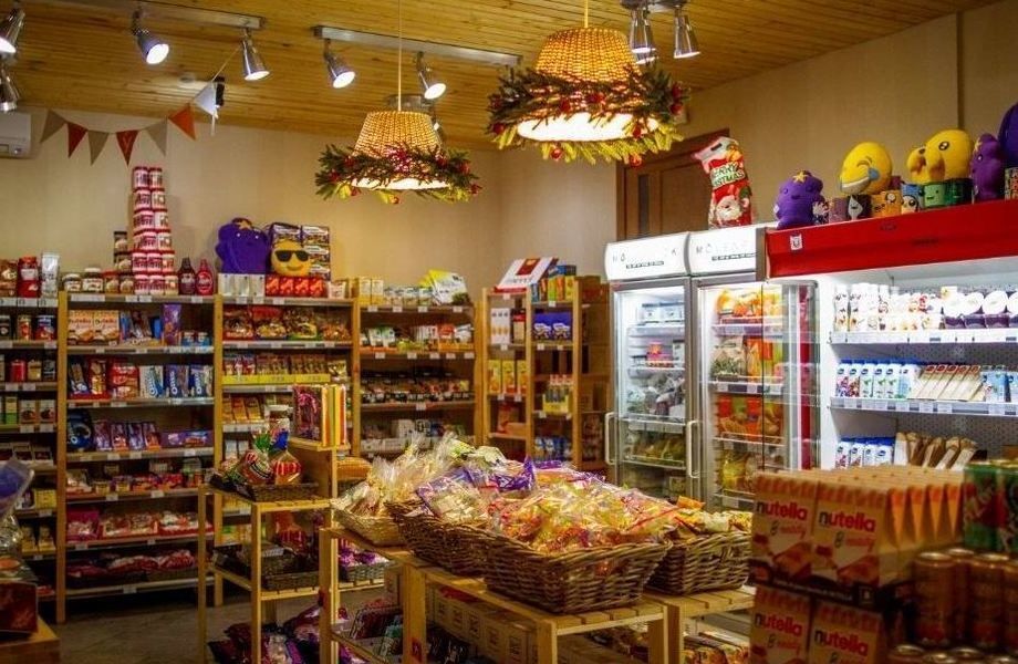 Продуктовый магазин с товарным остатком/