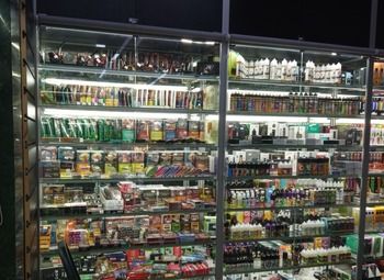 Фото Табачный магазин в спальном районе