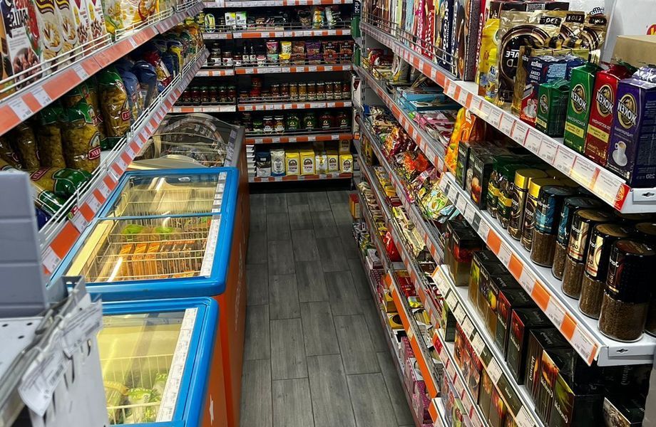 Продуктовый мини-маркет 24/7 с алко-лицензией рядом нет конкурентов