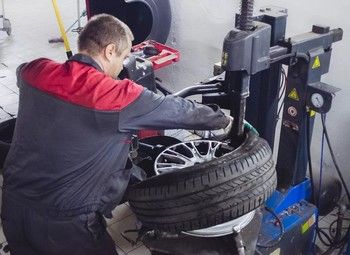 Фото Шиномонтаж с высоким рейтингом и базой клиентов
