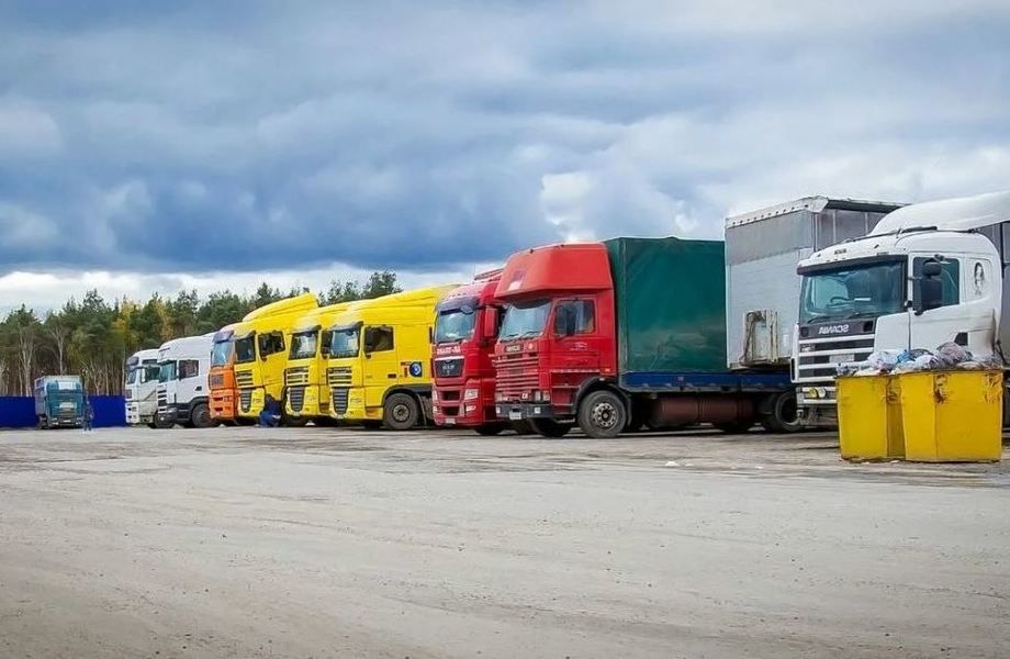 Грузовая автостоянка / Красносельский район