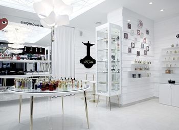 Магазин парфюмерии и аксессуаров