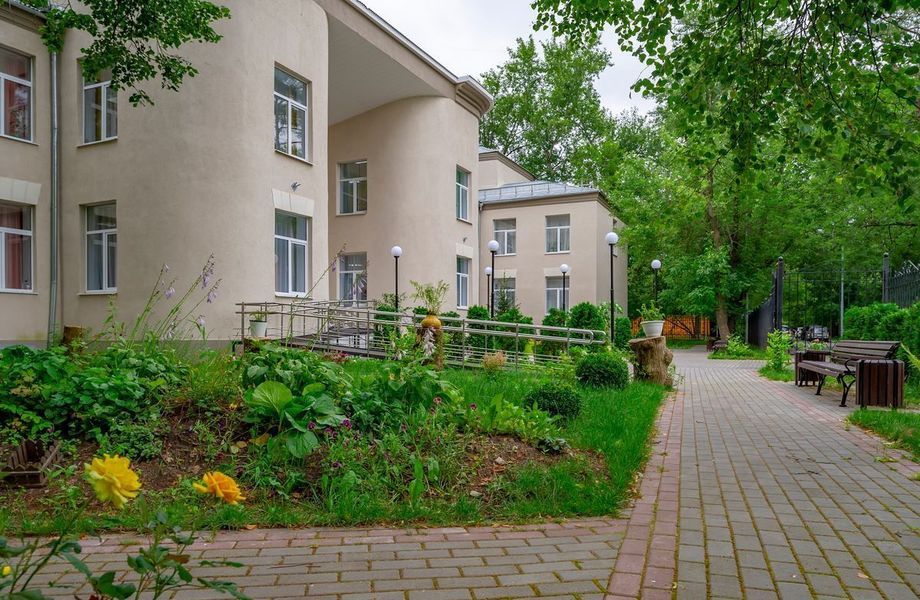 Фото 1 Пансионат для пожилых людей рядом с метро