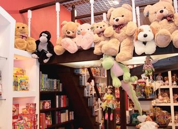 Фото Магазин детских игрушек с историей и постоянными клиентами