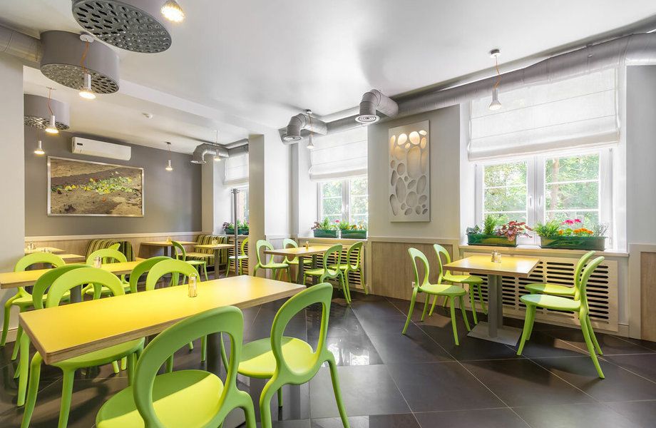 Кафе-столовая в БЦ / Низкая аренда