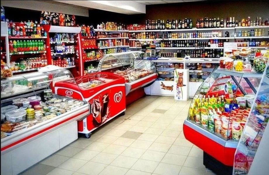 Продуктовый магазин с товарными остатками