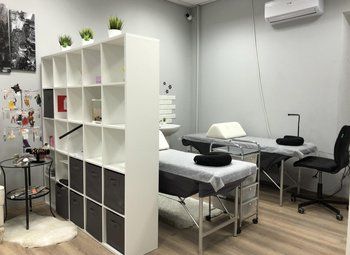Фото Студия по наращиванию ресниц / Наработанная клиентская база