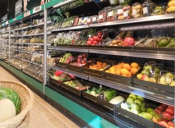 Фото Продуктовый магазин / Спальный район / Отдельный вход