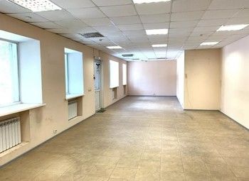 Фото Помещение с арендатором / Продуктовый магазин