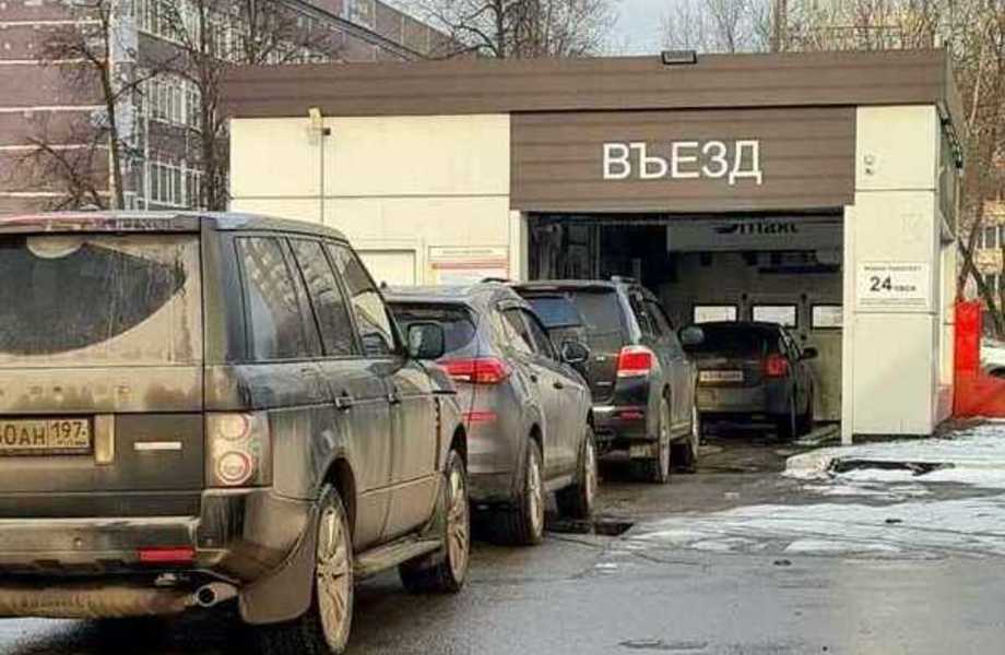 3 роботизированные мойки на территории АЗС