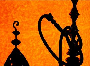 Популярная кальянная в центре (низкая аренда) 