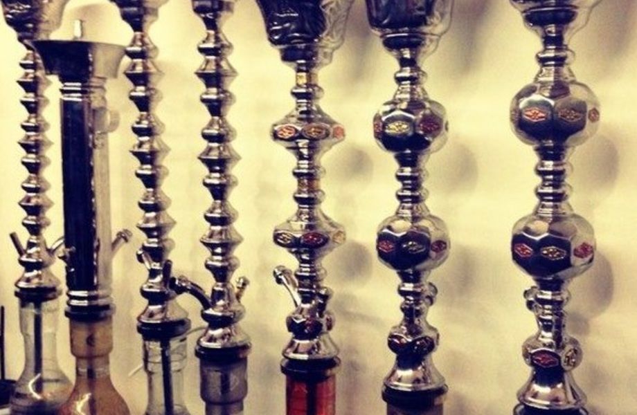 Популярная кальянная в центре (низкая аренда) 