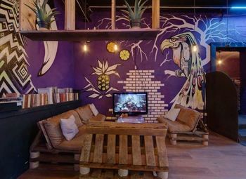 Кальянная с дизайнерским ремонтом / Собственный бренд