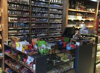 Фото Табачный магазин у метро с товарным остатком