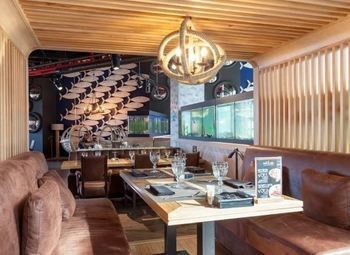 Кафе Японской Итальянской кухни / В ТЦ