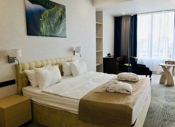 Фото Отель на 8 номеров / 5 лет работы