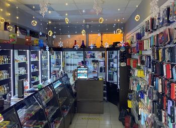 Фото Табачный магазин / Магазин мобильных аксессуаров и парфюмерии