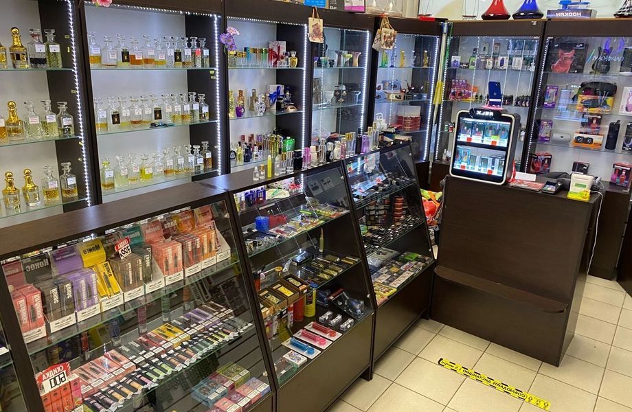 Фото 1 Табачный магазин / Магазин мобильных аксессуаров и парфюмерии