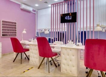 Салон красоты в шаговой доступности от метро/Север города