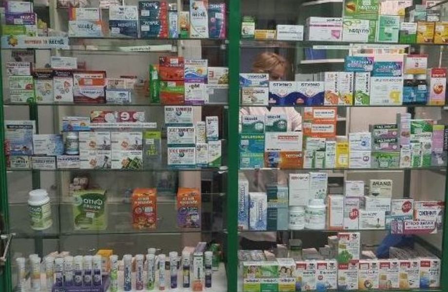 Аптека в торговом центре с большим траффиком / Жилой район