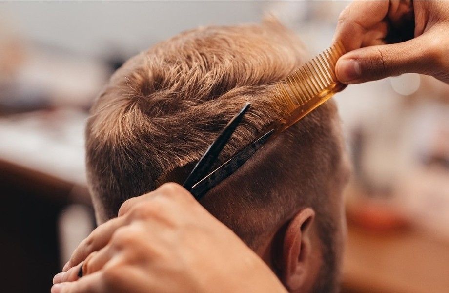 Фото 1 Барбершоп в проходном и людном месте