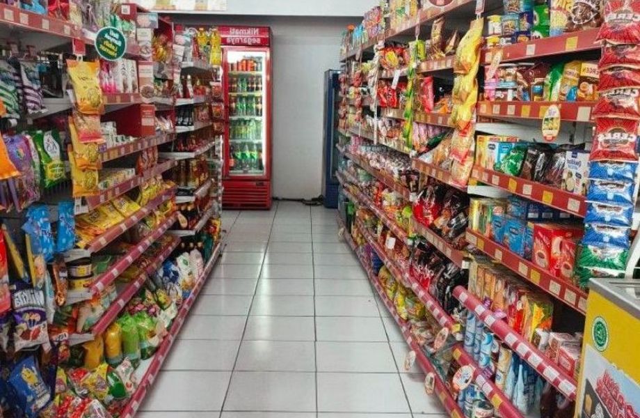 Магазин продуктов/ густонаселенный жилой массив