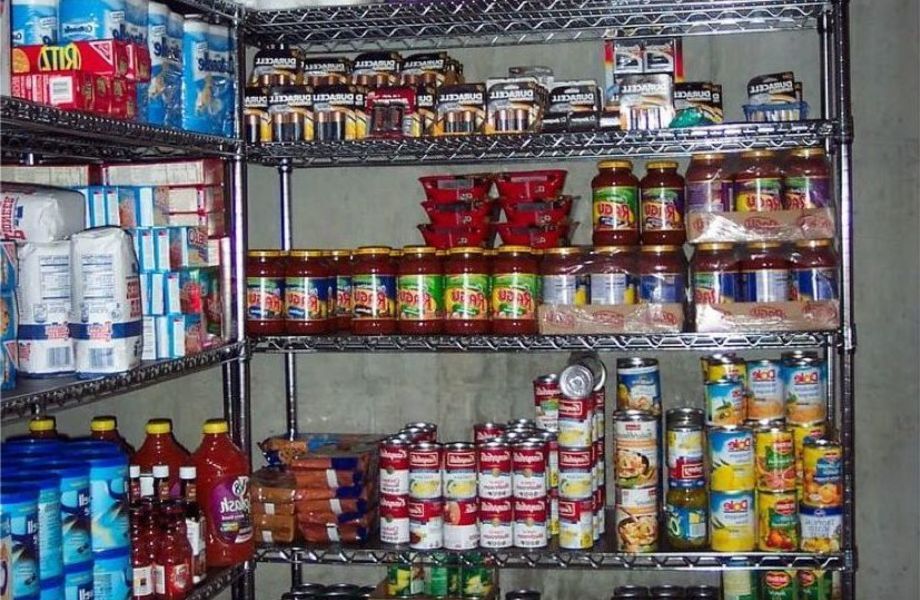 Магазин продуктов/ густонаселенный жилой массив