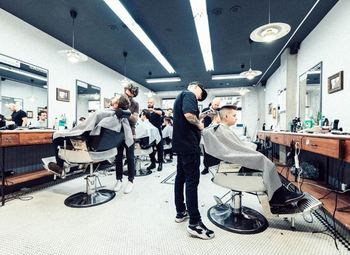 Сеть прибыльных барбершопов с клиентской базой