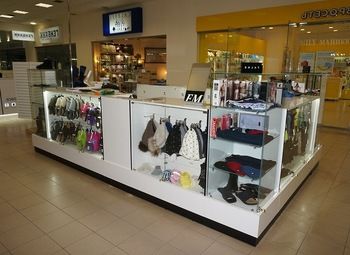 Фото Островок в ТЦ / игрушки, подарки