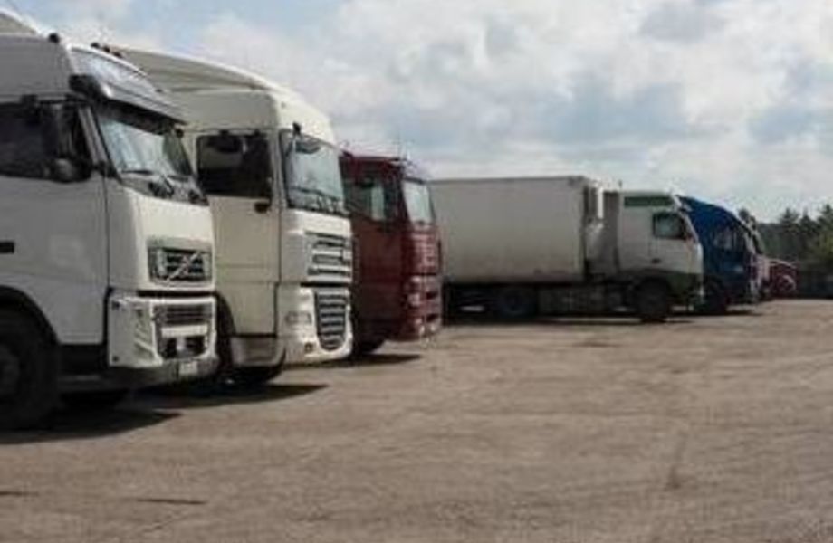 Грузовая автостоянка на севере 99% загрузка. Договор до 2027 года